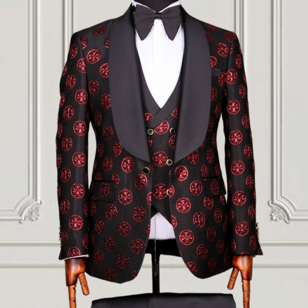 Tuxedo Noir Rouge
